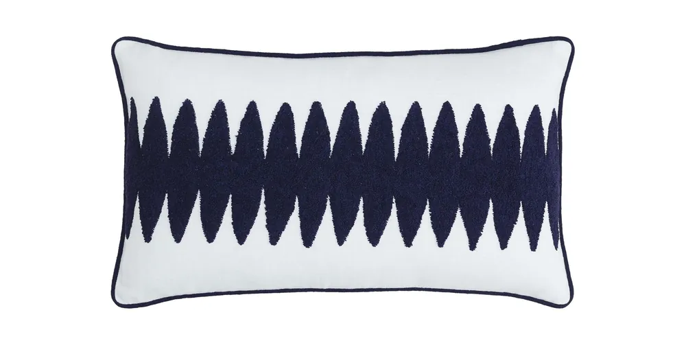 Adrian Pillow - Bassett