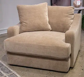 ChloeeAnne Oversized Chair - Benchcraft®