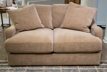 ChloeeAnne Loveseat - Benchcraft®