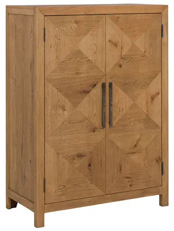 Clayburns Bar Cabinet - Signature Design by Ashley®