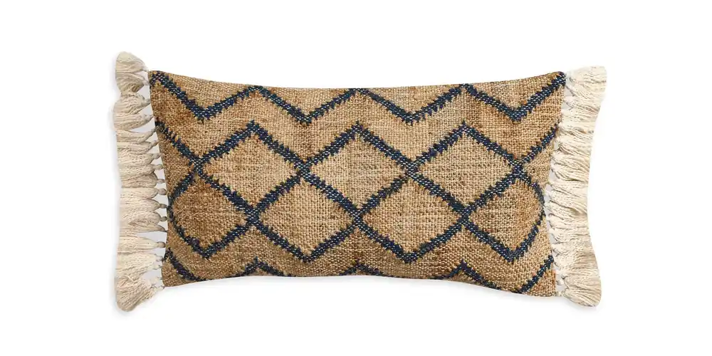 Issac Pillow - Bassett