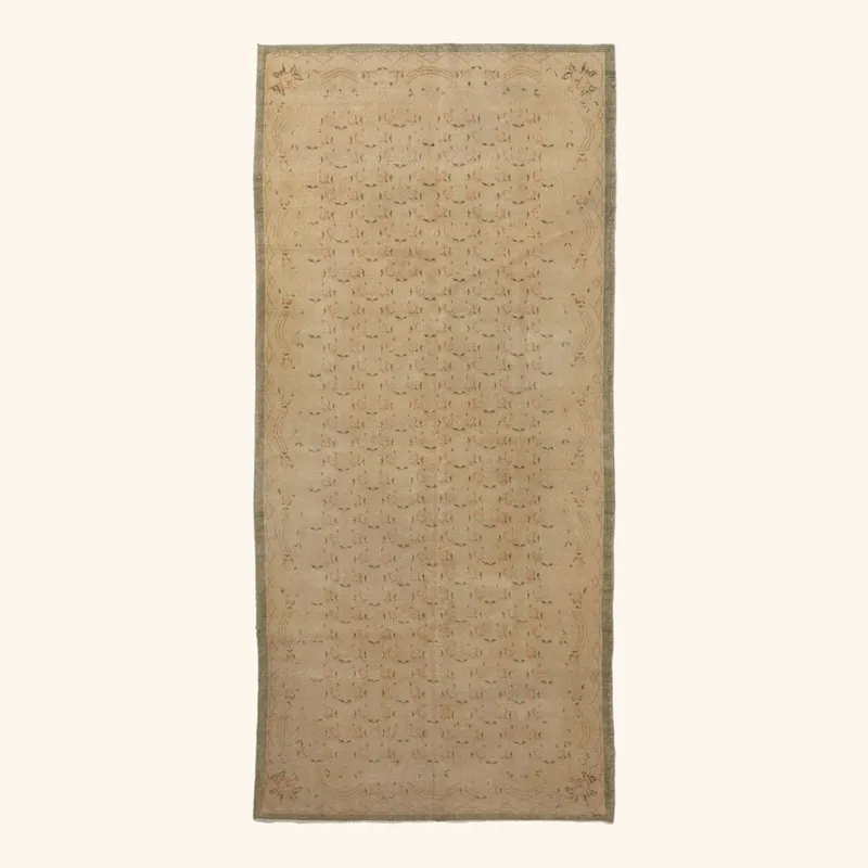 Beige Vintage Traditional Wool Rug - 4'1" x 10'5"