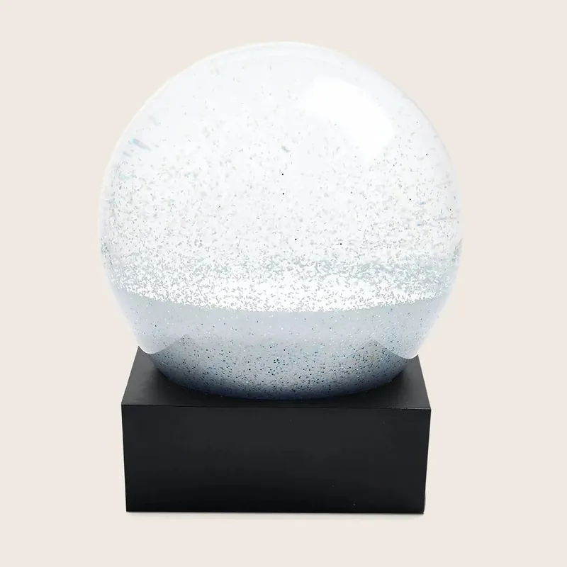 Snowball Snow Globe - Cool Snow Globes