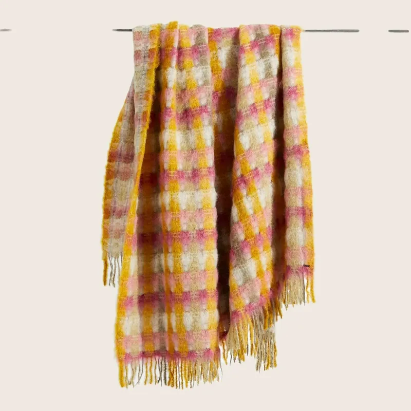 Mohair Plaid Throw - Hijos de Cicilio Valganon SL