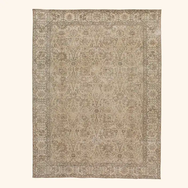 Traditional Wool Rug - 9 x 11'9"