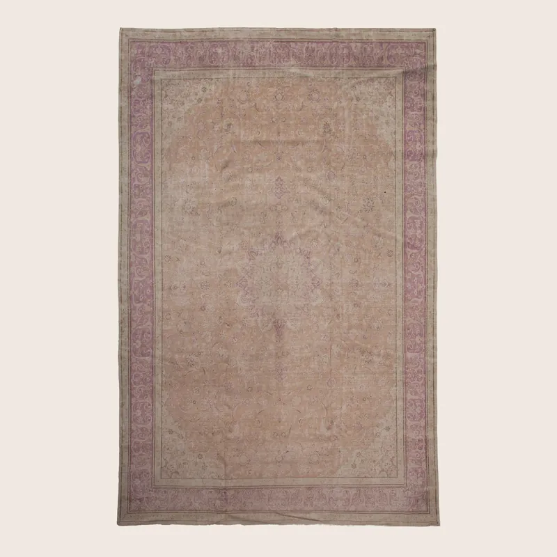 Beige Traditional Wool Rug - 10'11" x 17'