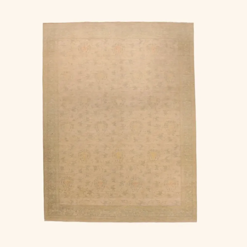 White Traditional Wool Rug - 8'10" x 11'11"