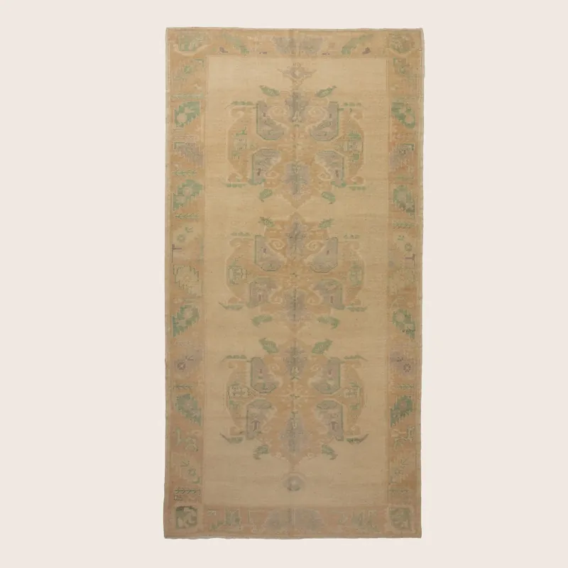 Beige Vintage Traditional Wool Rug - 5'8" x 11'1"