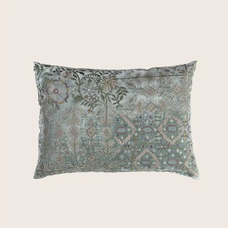 Amelia Pillow, Perfect Blue - Anke Drechsel