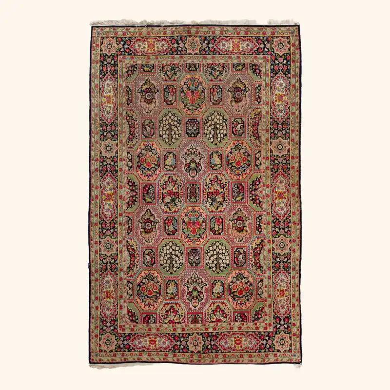 Red Traditional Wool Rug - 6' x 10'