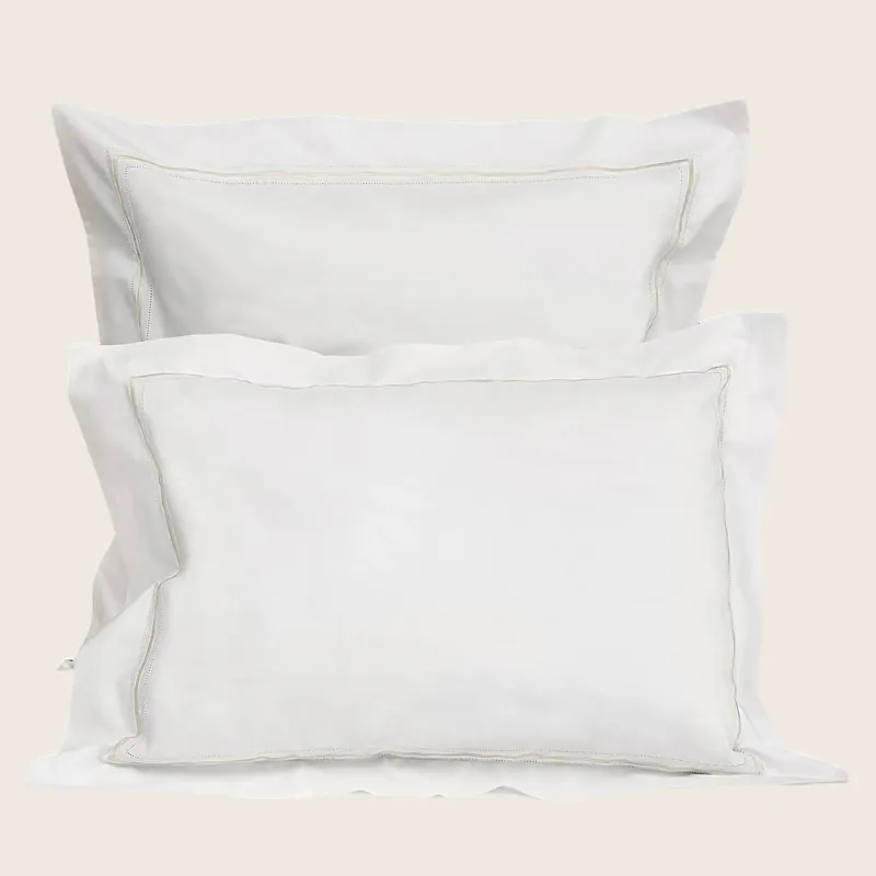 Gramercy Duvet & Shams, White/Ivory - Signoria Firenze (Leased)