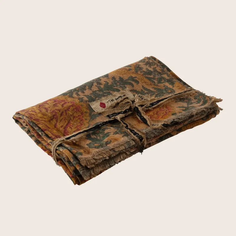 Emporio Throw - MC America