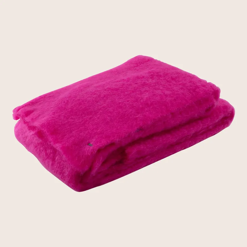 Mohair Throw - Hijos de Cicilio Valganon SL