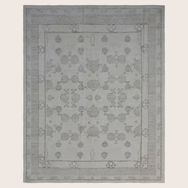 Grey Traditional Wool Rug - 7'7" x 9'7"