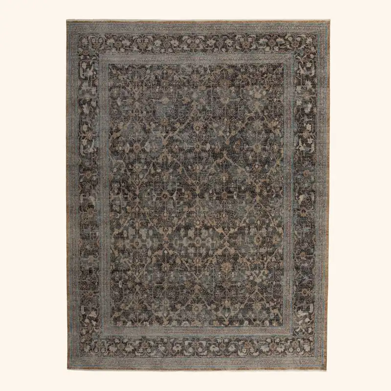Grey Sabideh Distressed Traditional Wool Rug - 8' x 10'