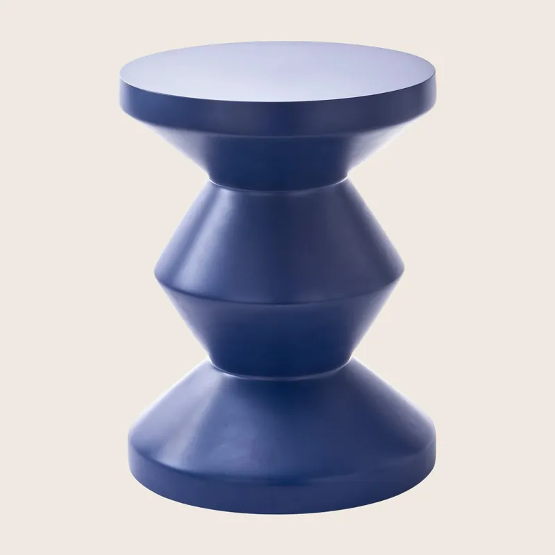 Zig Zag Outdoor Side Table - POLSPOTTEN