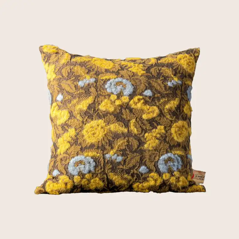 Areca Pillow - The House of Lyria