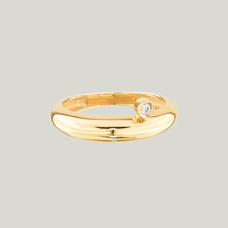 Curve Ring With Singular Diamond - Carolina Neves (Consigned)
