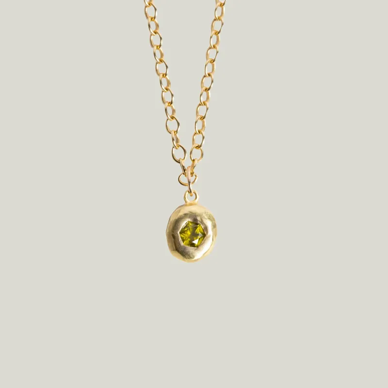 Pebble Charm: August - Fannie Thomas (Consigned)