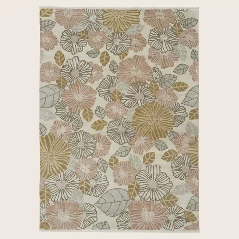 Natural Contemporary Wool Silk Blend Rug - 6' x 9'