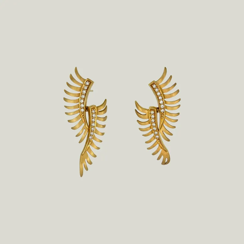 Vintage 18KYG Diamond Articulated Wing Earrings - Odeon Collection (Leased)