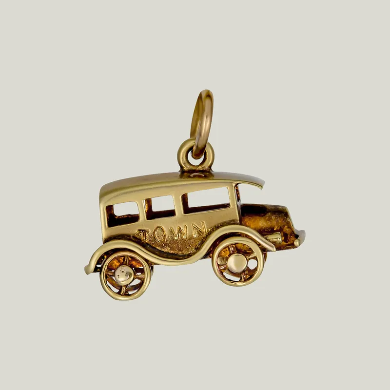 Retro "Going to Town" Car Charm - Odeon Collection (Leased)