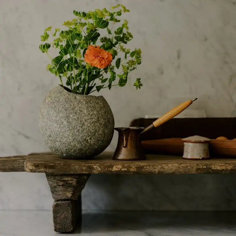 River Stone Vase - Oricon