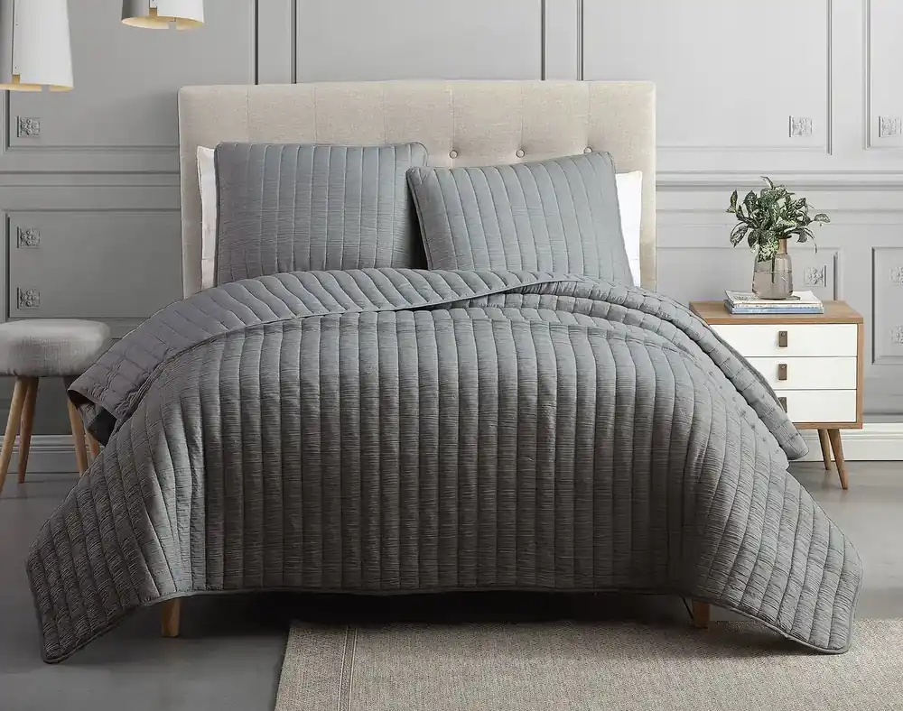 Hallmart Mansfield Dark Gray Crinkle 3-Piece King Coverlet Set