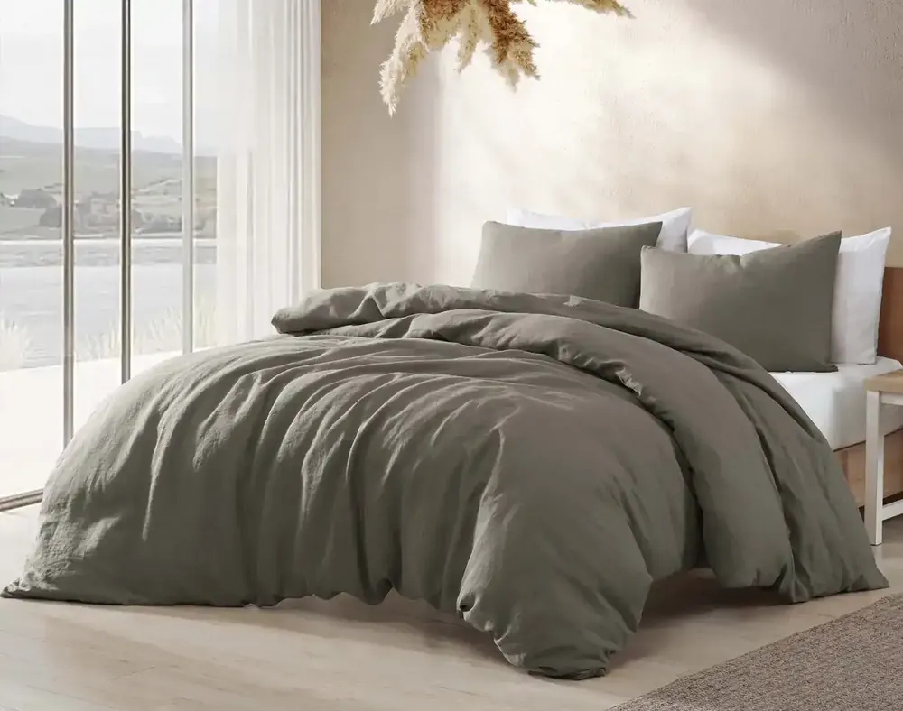 Hallmart Loft Charcoal 3-Piece Queen Comforter Set