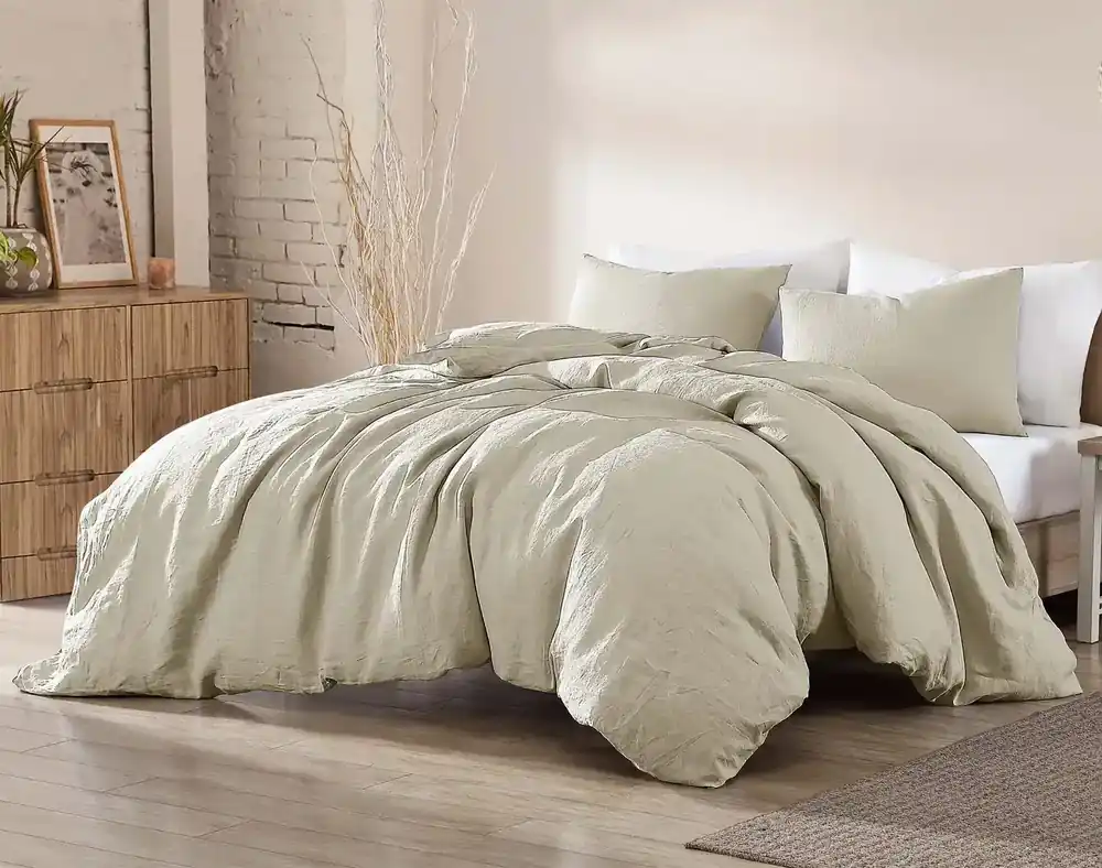 Hallmart Loft Oatmeal 3-Piece King Comforter Set