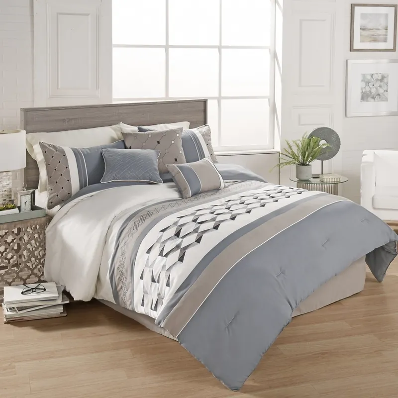Hallmart Bailey 7-Piece Queen Comforter Set