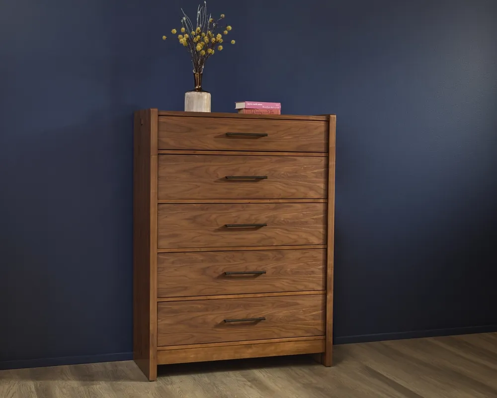 Flexsteel Lincoln 5-Drawer Chest in Warm Walnut