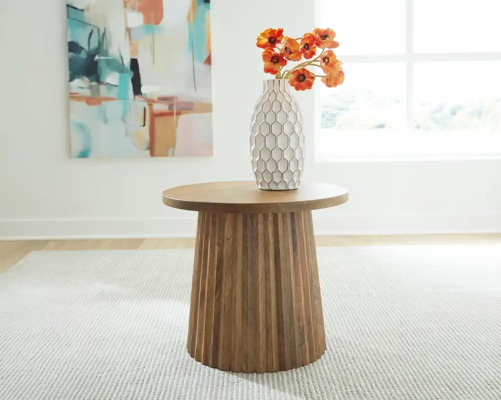 Ashley Ceilby Round End Table in Natural