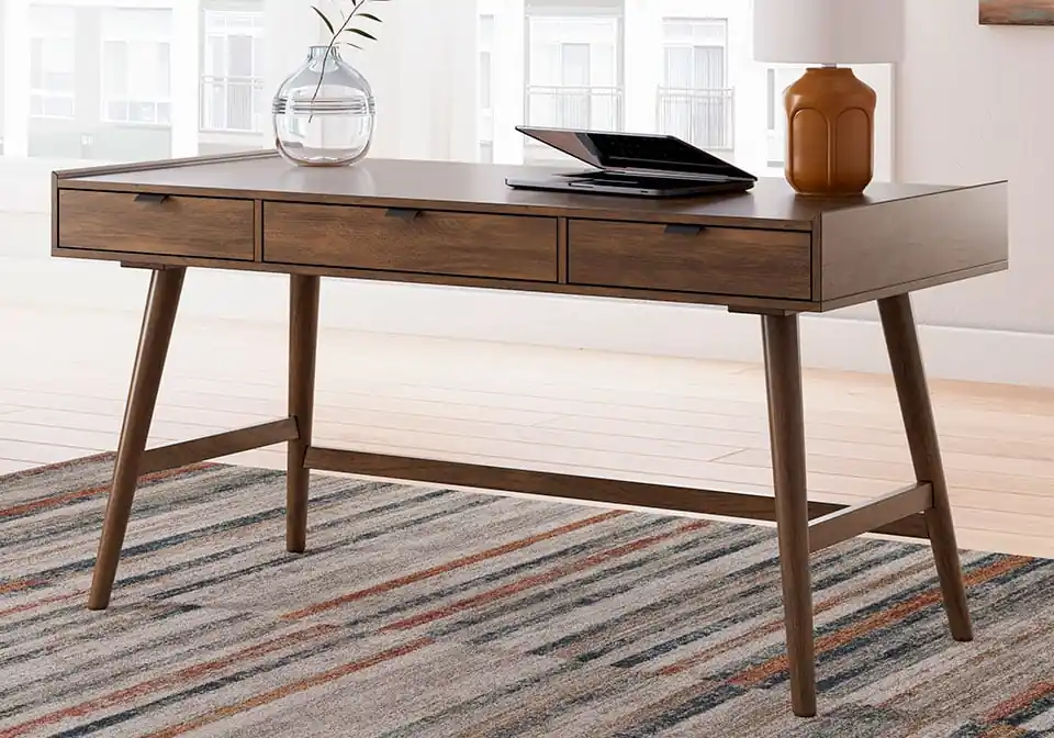 Lyncott Home Office Desk - Office & Entertainment