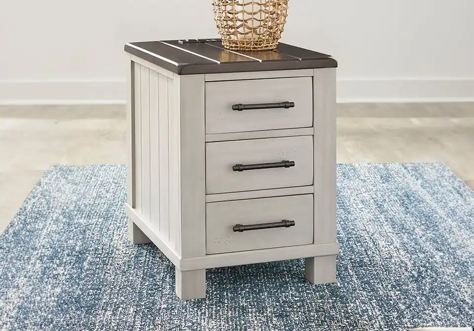 Darborn Two-Tone Chairside End Table