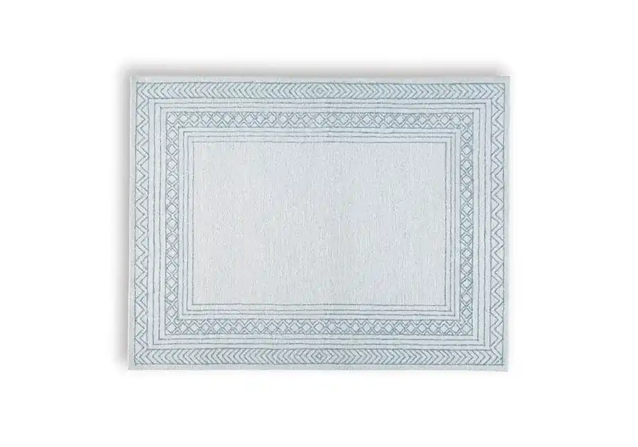 Azelhurst Large Rug - home decor