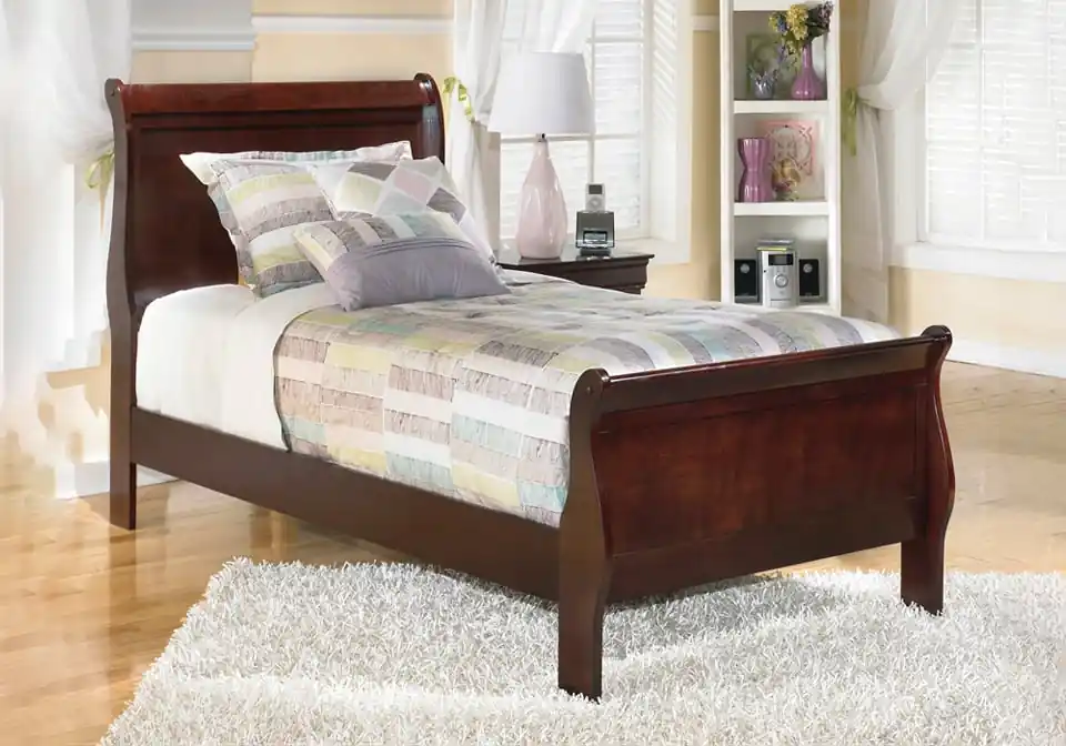 Alisdair Twin Dark Brown Sleigh Bed - bedroom